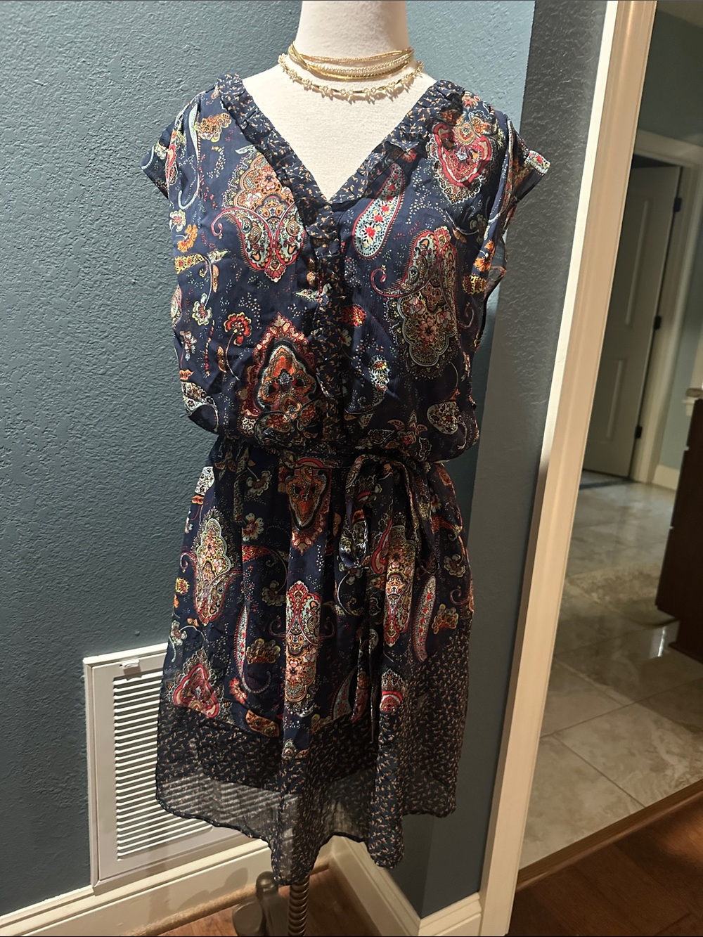 Navy Paisley V-Neck Tie-Waist Midi Dress